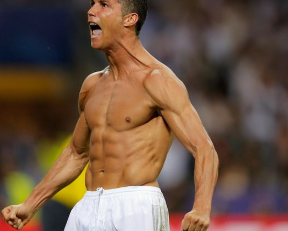 Quá Hoàn Hảo! Tại Sao CR7 Luôn Bùng Nổ Phong Độ Ở Trận Giao Hữu?!